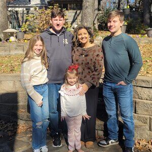 Meet your Posher, Jennifer